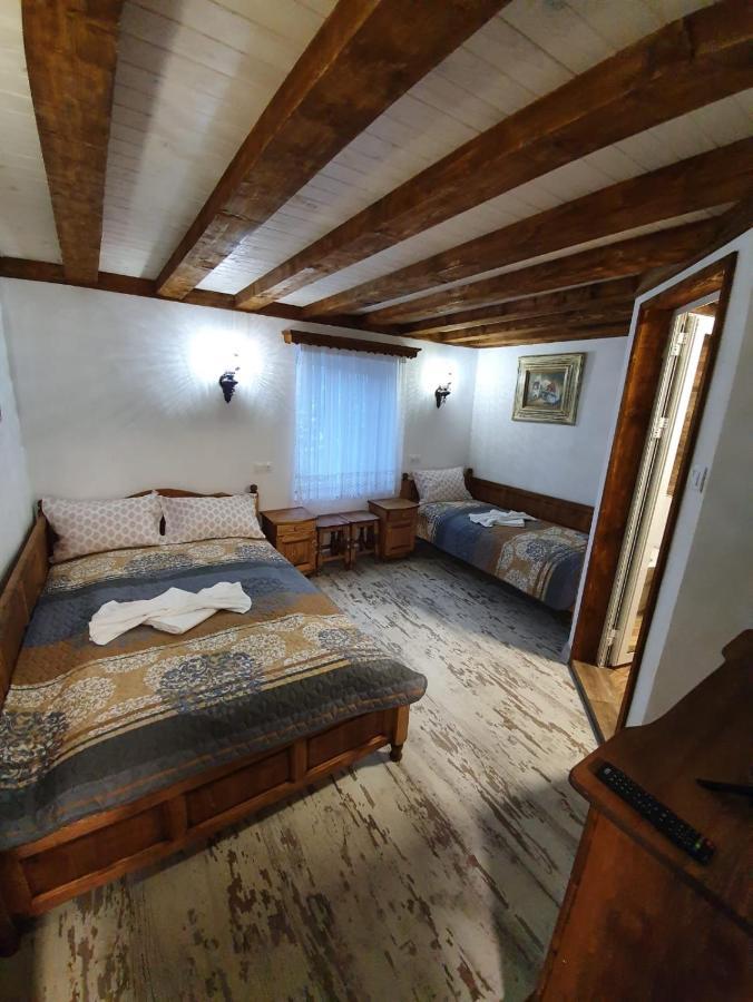 Kashtata S Paraklisa * Borovo (Plovdiv)